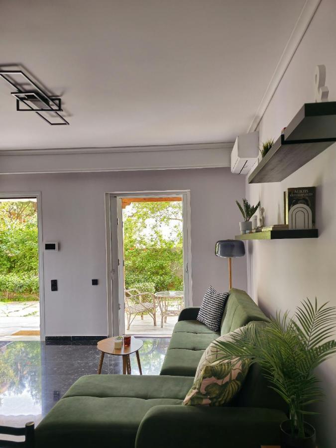 Modern Garden View Apt In Voula, Athens - Luxe Exteriör bild